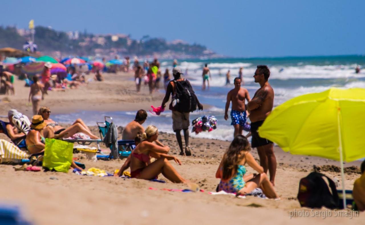 Mar Del Sur Apartamentos- Piscina Y Playa - Parking Gratis Benalmádena Eksteriør billede